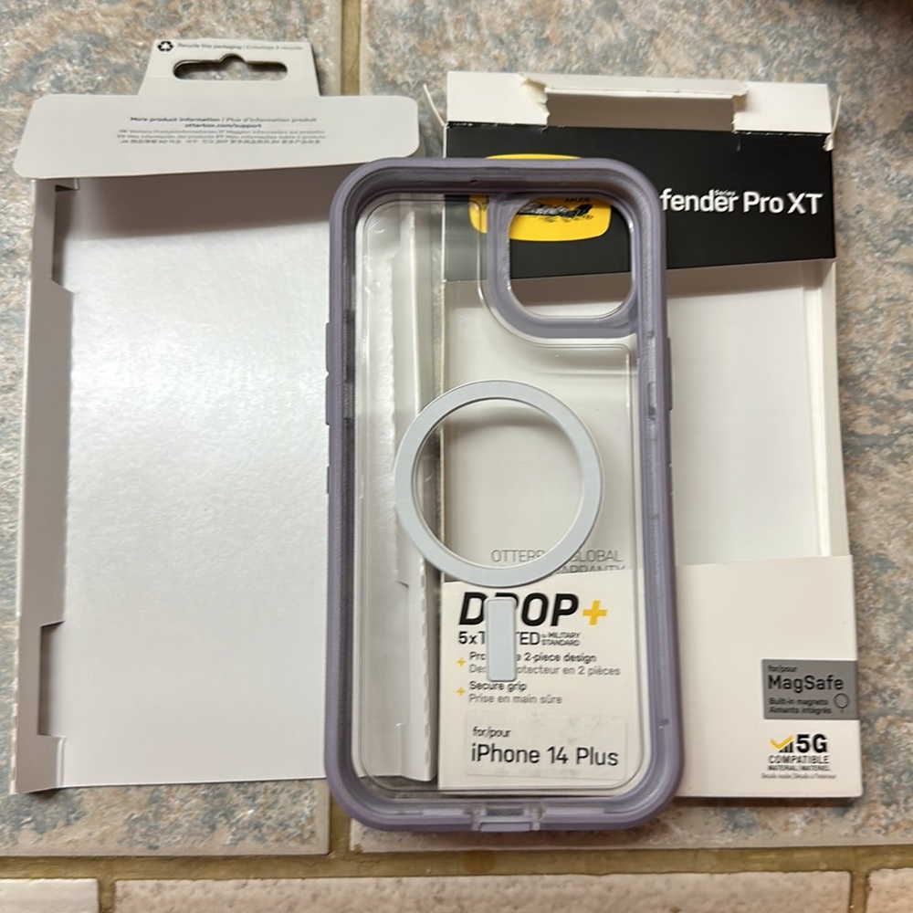 OtterBox Defender Pro XT MagSafe Case for iPhone 14 Plus - Picture 3 of 4